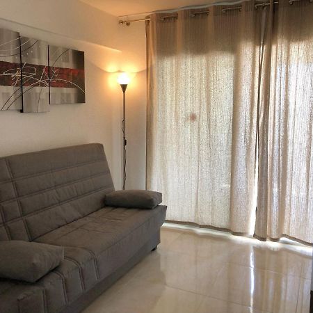 Holiday Apt Niza 10B Benidorm Bagian luar foto