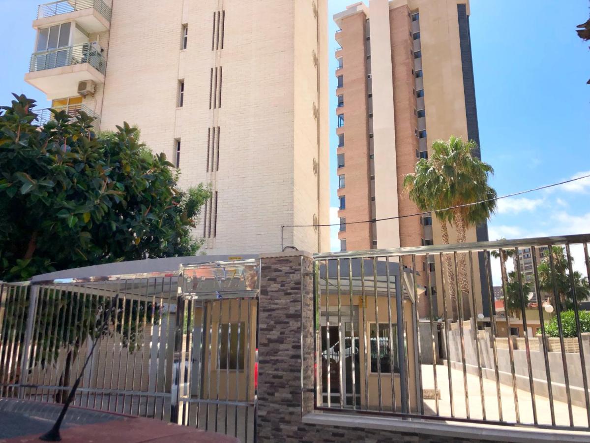 Holiday Apt Niza 10B Benidorm Bagian luar foto