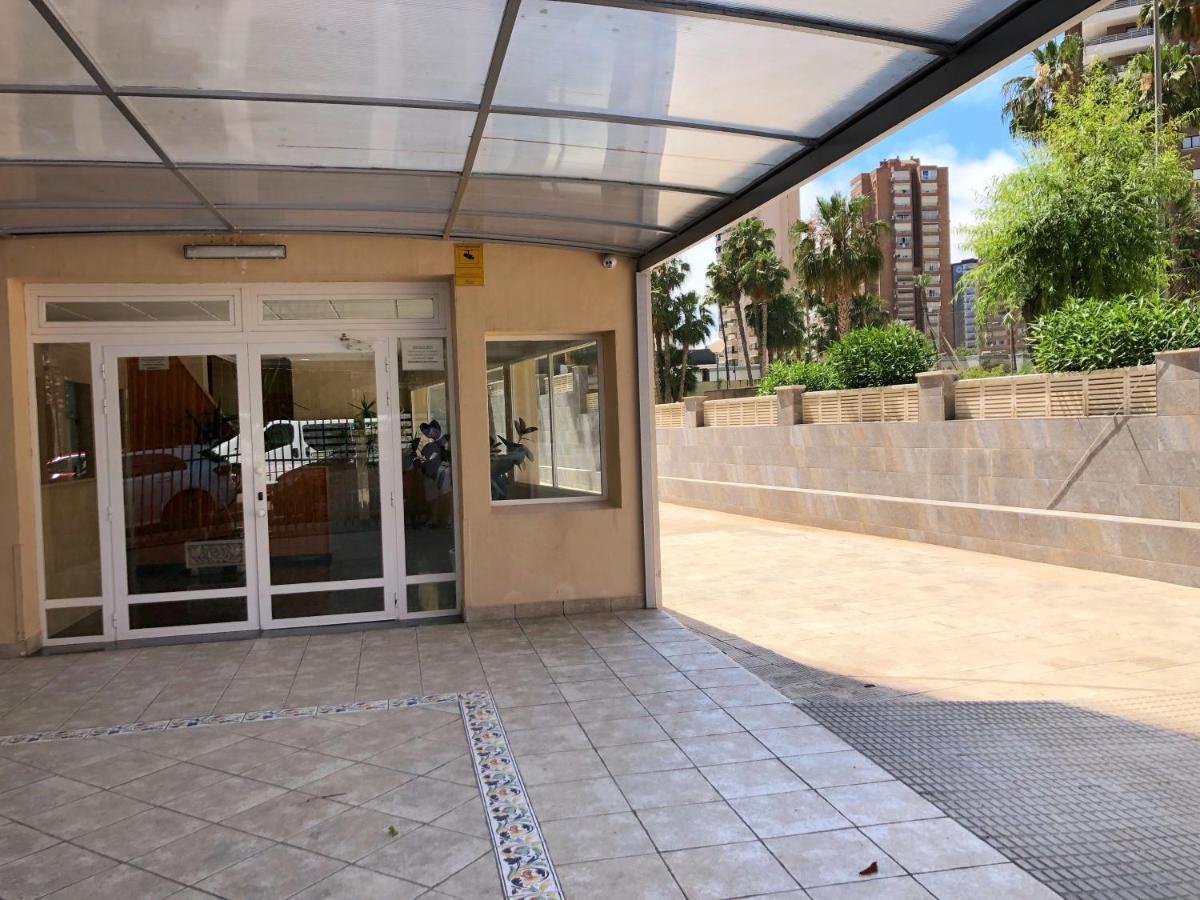 Holiday Apt Niza 10B Benidorm Bagian luar foto