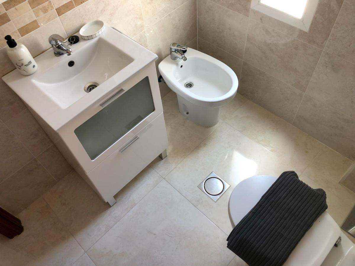 Holiday Apt Niza 10B Benidorm Bagian luar foto