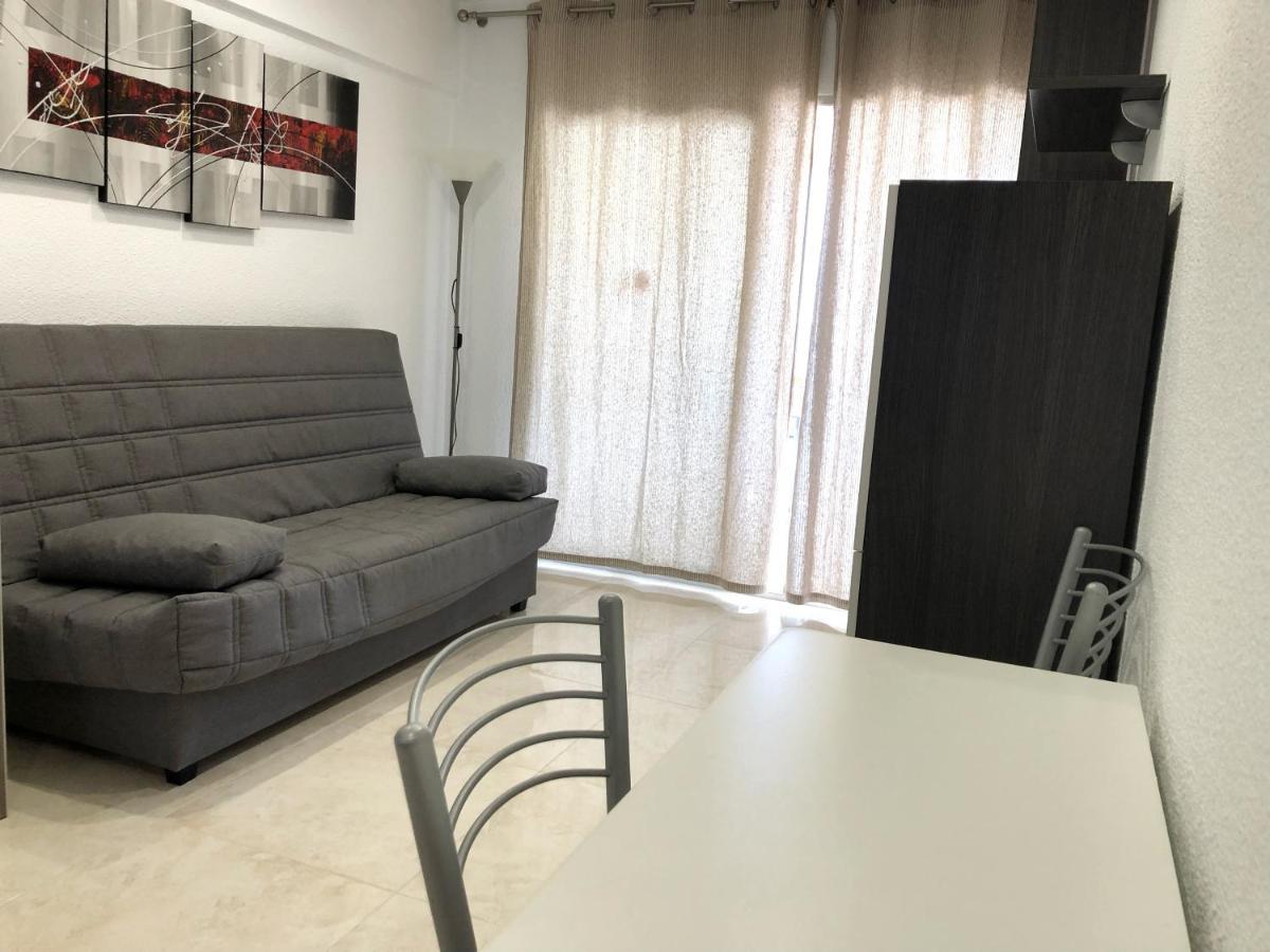 Holiday Apt Niza 10B Benidorm Bagian luar foto