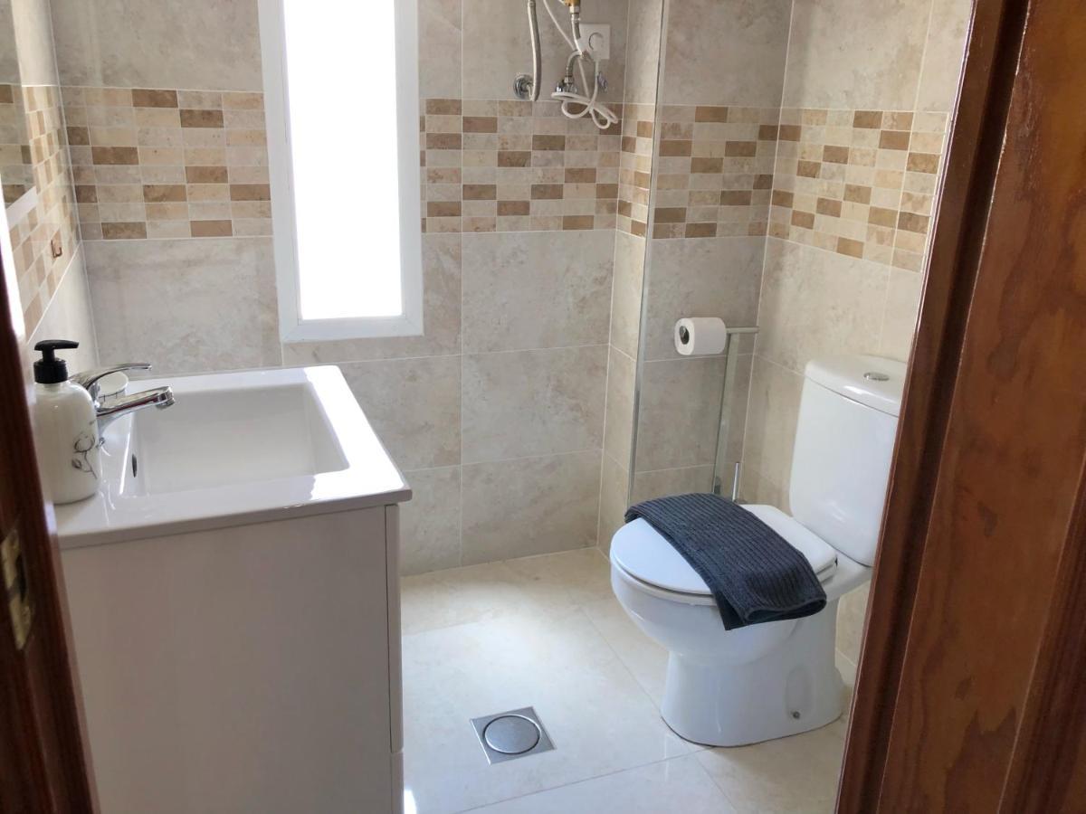 Holiday Apt Niza 10B Benidorm Bagian luar foto