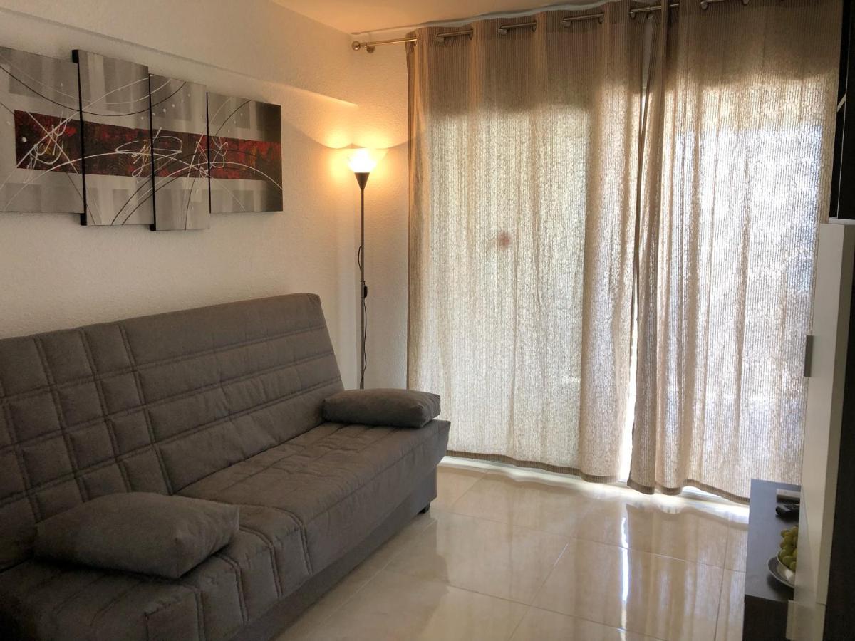 Holiday Apt Niza 10B Benidorm Bagian luar foto