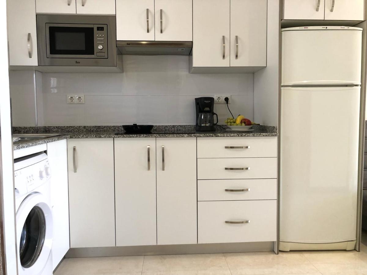 Holiday Apt Niza 10B Benidorm Bagian luar foto