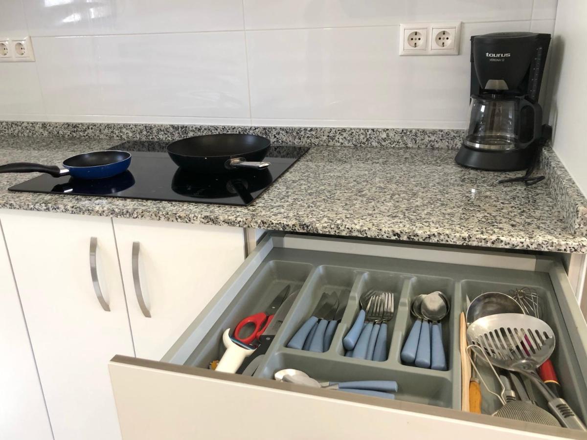 Holiday Apt Niza 10B Benidorm Bagian luar foto