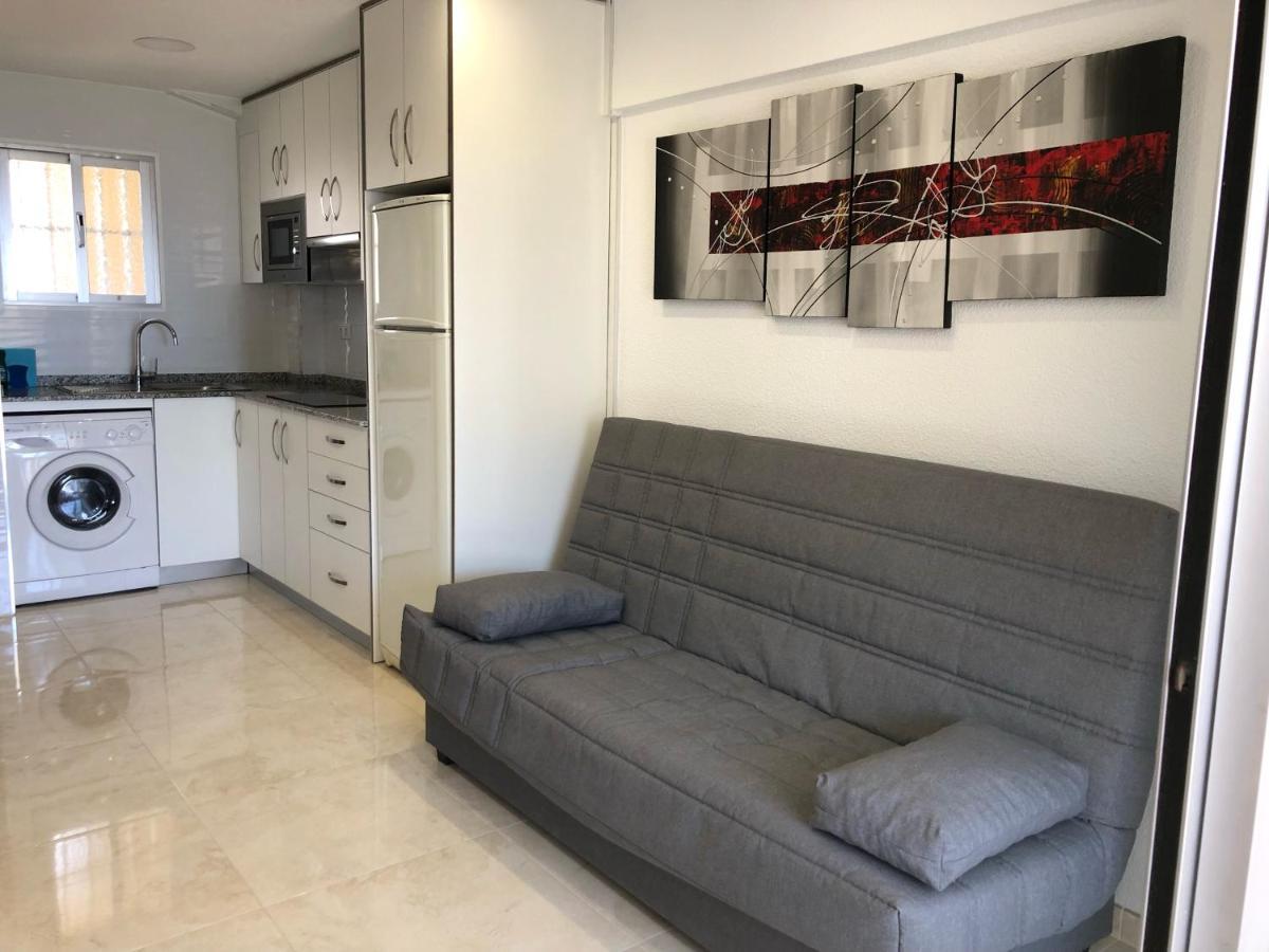 Holiday Apt Niza 10B Benidorm Bagian luar foto