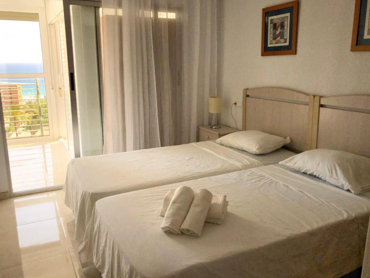 Holiday Apt Niza 10B Benidorm Bagian luar foto